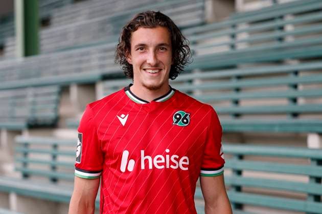 Tim Walbrecht, Hannover 96 II U23 U 23, portrait appointment season 2024 2025 3 Liga Copyright Hannover 96 Lars Kaletta Fussball GER portrait introduction presentation press appointment headshot headshots xptt Poolfoto Hannover 96 Lars Kaletta ,EDITORIAL USE ONLY