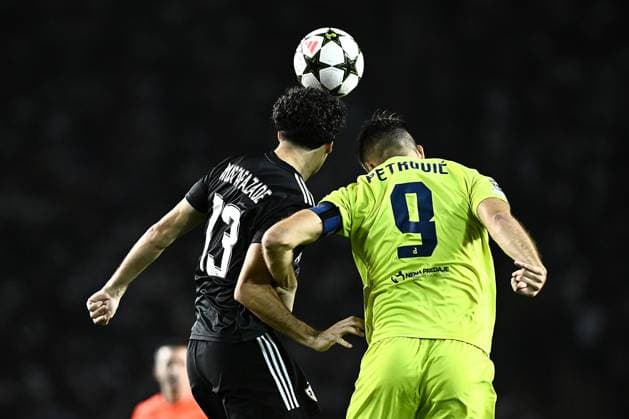 Qarabag v GNK Dinamo Zagreb - UEFA Champions Qualifying Play-Off: Second Leg BAKU, AZERBAIJAN - AUGUST 28: Bahlul Mustafazade of Qarabag and Bruno Petkovic of Dinamo Zagreb gets up for a header during the UEFA Champions Qualifying Play-Off Second Leg match between Qarabag and GNK Dinamo Zagreb at Tofiq Bahramov Stadium on August 28, 2024 in Baku, Azerbaijan.  MarkoxLukunic PIXSELL