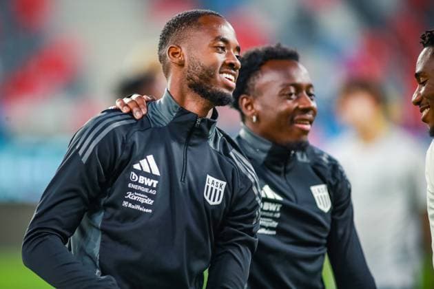 SOCCER - UEFA EL, Bukarest vs LASK BUCHAREST,ROMANIA,28.AUG.24 - SOCCER - UEFA Europa League, qualification, FCSB Bukarest vs Linzer ASK, preview, press conference, PK, Pressekonferenz LASK. Image shows Melayro Bogarde (LASK) and George Bello (LASK).  GEPAxpictures xManuelxBinder
