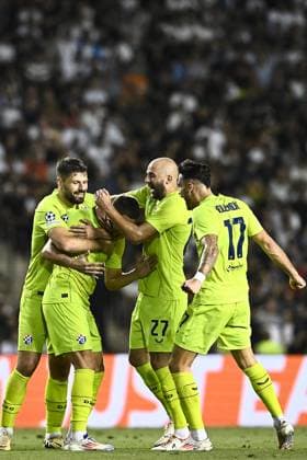 Qarabag v GNK Dinamo Zagreb - UEFA Champions Qualifying Play-Off: Second Leg BAKU, AZERBAIJAN - AUGUST 28: Marko Pjaca of Dinamo Zagreb celebrate with his teammates after scoring during the UEFA Champions Qualifying Play-Off Second Leg match between Qarabag and GNK Dinamo Zagreb at Tofiq Bahramov Stadium on August 28, 2024 in Baku, Azerbaijan.  MarkoxLukunic PIXSELL