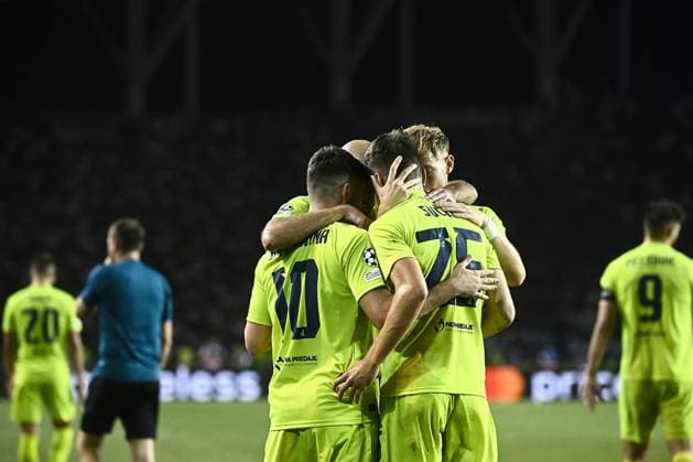 Qarabag v GNK Dinamo Zagreb - UEFA Champions Qualifying Play-Off: Second Leg BAKU, AZERBAIJAN - AUGUST 28: Sandro Kulenovic of Dinamo Zagreb celebrate wit his teammates after scoring during the UEFA Champions Qualifying Play-Off Second Leg match between Qarabag and GNK Dinamo Zagreb at Tofiq Bahramov Stadium on August 28, 2024 in Baku, Azerbaijan.  MarkoxLukunic PIXSELL