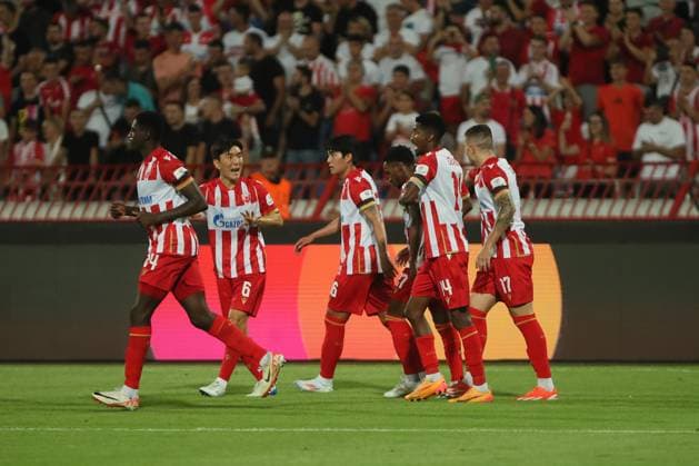CRVENA ZVEZDA vs BODE GLIMT TEAM Red Star football players at the UEFA Champions League qualification match against Bodo Glimt at the Rajko Mitic Stadium, Belgrade 28.08.2024. Ivica Veselinov MN PRESS Football, Champions League, Red Star, Bodo Glimt, Qualifications Belgrade Stadion Rajko Mitic Serbia Copyright: xIvicaxVeselinovx xMNxPressx