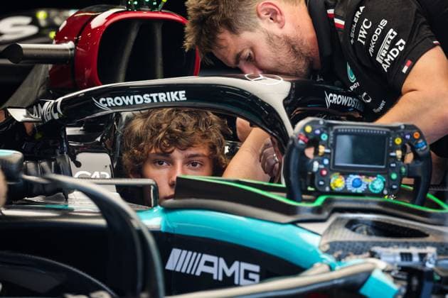 KIMI ANTONELLI Andrea (ita), Junior Driver of Mercedes AMG F1 Team, portrait, during the Formula 1 Pirelli Gran Premio d’Italia 2024, Italian Grand Prix 2024, 16th round of the 2024 Formula One World Championship, WM, Weltmeisterschaft from August 30 to September 1, 2024 on the Autodromo Nazionale Monza, in Monza, Italy - F1 - ITALIAN GRAND PRIX 2024 DPPI Panoramic 240829_R16_ITALIA_DP_FG0O1210