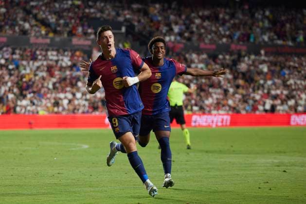 Robert Lewandowski FC Barcelona and Lamine Yamal FC Barcelona celebrate after a goal which is later disallowed following a VAR check, LaLiga, Rayo Vallecano v FC Barcelona, Campo de Futbol de Vallecas, 27 08 2024, Madrid, Spainen Defodi 071 RAYFCB20240827 106A Defodi-071
