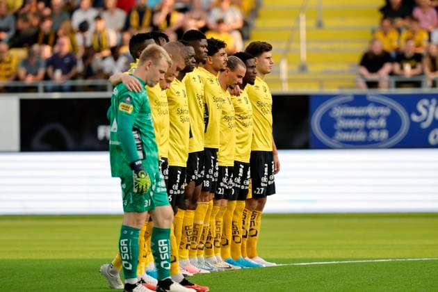 BORAS, SWEDEN 20240829 Elfsborg players during a minute of silence for Sven Göran Svennis Eriksson before Thursdays Europa League qualifier between IF Elfsborg and Molde FK at Boras Arena BORAS SWEDEN x9200x  Copyright: xAdamxIhse TTx KVAL EUROPA LEAUE ELFSBORG-MOLDE