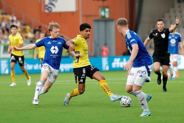 BORAS, SWEDEN 20240829 Moldes Mats Moller Daehli against Elfsborgs Ahmed Qasem during Thursdays Europa League qualifier between IF Elfsborg and Molde FK at Boras Arena BORAS SWEDEN x9200x  Copyright: xAdamxIhse TTx KVAL EUROPA LEAUE ELFSBORG-MOLDE
