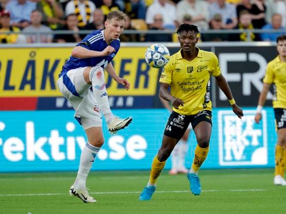 BORAS, SWEDEN 20240829 Moldes Anders Hagelskjaer against Elfsborgs Jalal Abdullai during Thursdays Europa League qualifier between IF Elfsborg and Molde FK at Boras Arena BORAS SWEDEN x9200x  Copyright: xAdamxIhse TTx KVAL EUROPA LEAUE ELFSBORG-MOLDE