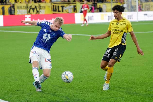 BORAS, SWEDEN 20240829 Moldes Eirik Haugan against Elfsborgs Ahmed Qasem during Thursdays Europa League qualifier between IF Elfsborg and Molde FK at Boras Arena BORAS SWEDEN x9200x  Copyright: xAdamxIhse TTx KVAL EUROPA LEAUE ELFSBORG-MOLDE