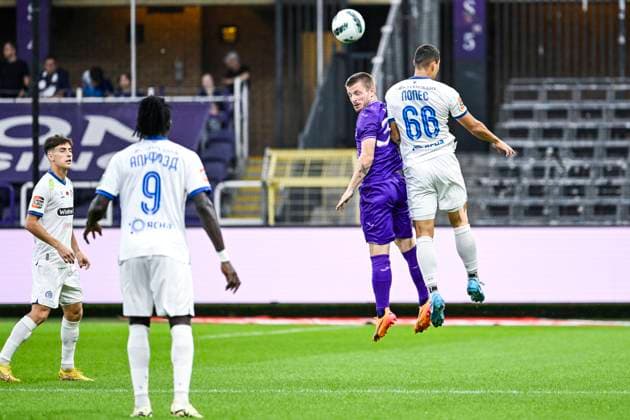 Anderlecht s Anders Dreyer and Dinamo s Rai pictured in action during a soccer game between Belgian RSC Anderlecht and Belarusian FC Dinamo Minsk, Thursday 29 August 2024 in Brussels, the return leg of the play-offs for the UEFA Europa League competition. Anderlecht won the first leg 0-1. TOM GOYVAERTS TomxGoyvaerts  x99326623x