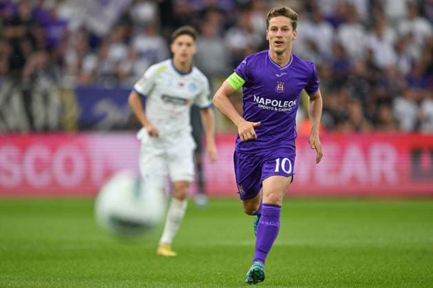 240829 RSC Anderlecht vs Dinamo Minsk Yari Verschaeren (10) of Anderlecht pictured during the Europa League play off second leg game in the 2024-2025 season between Royal Sporting Club Anderlecht and Dinamo Minsk on August 29 , 2024 in Anderlecht, Belgium. (Photo by David Catry Isosport ) ANDERLECHT BELGIUM  Copyright: xx 478967