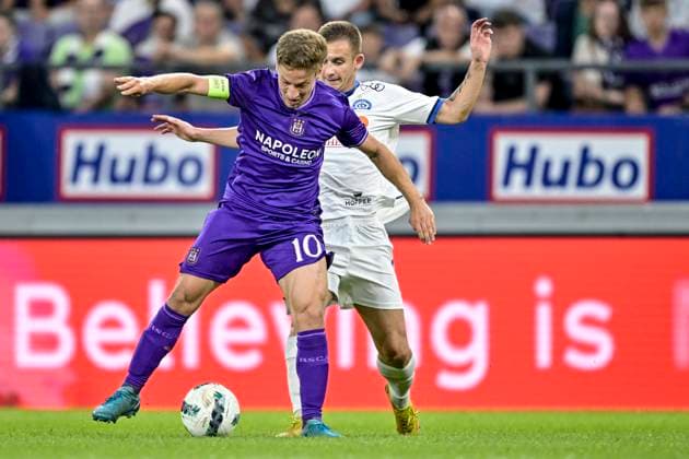 RSC Anderlecht v FC Dinamo Minsk - UEFA Europa League Play-off ANDERLECHT, BELGIUM - AUGUST 29 : Verschaeren Yari midfielder of RSC Anderlecht battles for the ball with Bakhar Ivan forward of Dinamo Minsk during the UEFA Europa League Qualifiers Play-off 2nd leg match between RSC Anderlecht and FC Dinamo Minsk on August 29, 2024 in Anderlecht, Belgium, 29 08 2024 Anderlecht Belgium  Copyright: xSesx