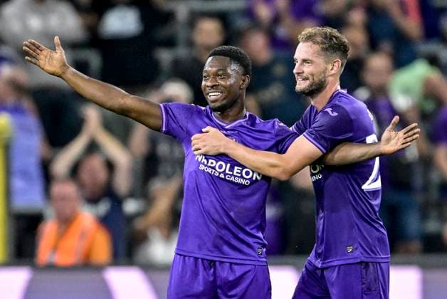 Sport Bilder des Tages RSC Anderlecht v FC Dinamo Minsk - UEFA Europa League Play-off ANDERLECHT, BELGIUM - AUGUST 29 : Amuzu Francis midfielder of RSC Anderlecht celebrates scoring a goal during the UEFA Europa League Qualifiers Play-off 2nd leg match between RSC Anderlecht and FC Dinamo Minsk on August 29, 2024 in Anderlecht, Belgium, 29 08 2024 Anderlecht Belgium  Copyright: xSesx