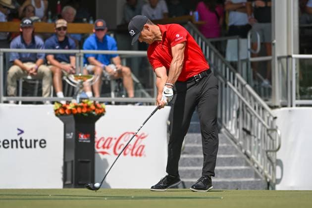 ATLANTA, GA - AUGUST 29: Billy Horschel hitting off the first tee during the first round of the 2024 FedExCup Playoffs Tour Championship on August 29, 2024 at East Lake Golf Club in Atlanta, Georgia. (Photo by John Adams Icon Sportswire) GOLF: AUG 29 PGA, Golf Herren FedExCup Playoffs - TOUR Championship EDITORIAL USE ONLY Icon240829144471