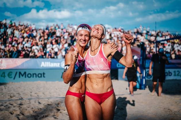 Beach volleyball women Allianz German Beach Tour German Beach Volleyball Championship 2024 29 08 2024 v l Sandra Ittlinger and Kim van de Velde are happy after their victory Timmendorfer Strand Ahmann Hager Arena Schleswig Holstein Germany