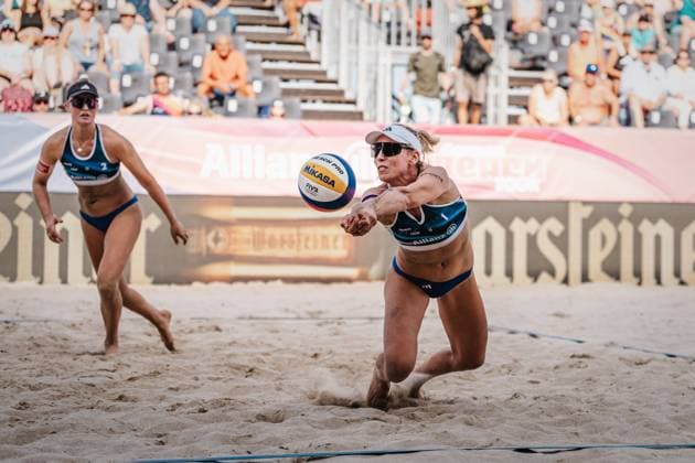 Beach volleyball women Allianz German Beach Tour German Beach Volleyball Championship 2024 29 08 2024 Karla Borger plays the ball Timmendorfer Strand Ahmann Hager Arena Schleswig Holstein Germany