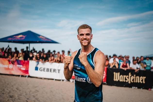 Beach volleyball men Allianz German Beach Tour German Beach Volleyball Championship 2024 29 08 2024 Luis Henrichs celebrates after winning Timmendorfer Strand Ahmann Hager Arena Schleswig Holstein Germany