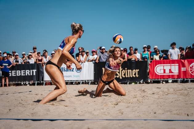 Beach volleyball women Allianz German Beach Tour German Beach Volleyball Championship 2024 29 08 2024 Laura Ludwig takes the ball Timmendorfer Strand Ahmann Hager Arena Schleswig Holstein Germany