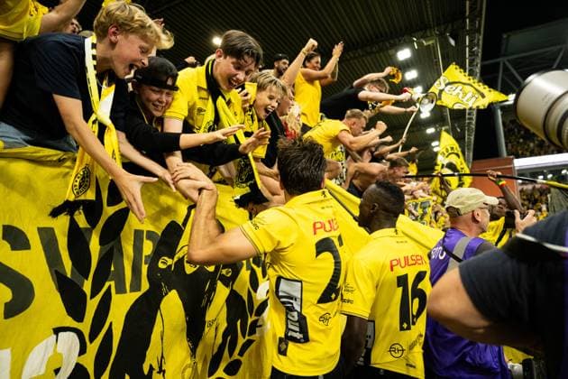 240829 Players of Elfsborg celebrate after the UEFA Europa League playoff between Elfsborg and Molde on August 29, 2024 in Boras Photo Jörgen Jarnberger BILDBYRAN COP 112 JJ0394 fotboll football soccer fotball uefa europa league playoff elfsborg molde bbeng celebrate  Copyright: JÖRGENxJARNBERGER BB240829JJ050