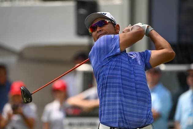 ATLANTA, GA - AUGUST 29: Hideki Matsuyama on the first tee during the first round of the 2024 FedExCup Playoffs Tour Championship on August 29, 2024 at East Lake Golf Club in Atlanta, Georgia. (Photo by John Adams Icon Sportswire) GOLF: AUG 29 PGA, Golf Herren FedExCup Playoffs - TOUR Championship EDITORIAL USE ONLY Icon240829147851