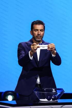 29th of August 2024 - UEFA CHAMPIONS LEAGUE KICK OFF 2024 2025 - DRAW LOTTERY WITH AI - FORUM GRIMALDI buffon (gianluigi) shows the ticket of Stade Brestois during the draw lottery MONACO MONACO Copyright: xSPORTPIXPRESSx xFREDxPORCUx