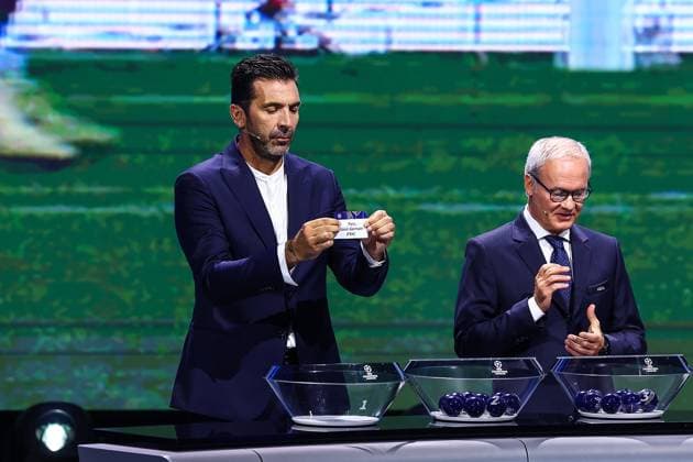 29th of August 2024 - UEFA CHAMPIONS LEAGUE KICK OFF 2024 2025 - DRAW LOTTERY WITH AI - FORUM GRIMALDI buffon (gianluigi) shows the ticket of Paris Saint Germain during the draw lottery MONACO MONACO Copyright: xSPORTPIXPRESSx xFREDxPORCUx