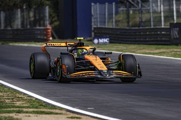 04 NORRIS Lando (gbr), McLaren F1 Team MCL38, action during the Formula 1 Pirelli Gran Premio d’Italia 2024, Italian Grand Prix 2024, 16th round of the 2024 Formula One World Championship, WM, Weltmeisterschaft from August 30 to September 1, 2024 on the Autodromo Nazionale Monza, in Monza, Italy - F1 - ITALIAN GRAND PRIX 2024 DPPI Panoramic  240830_R16_ITALIA_DP_XB3_0062