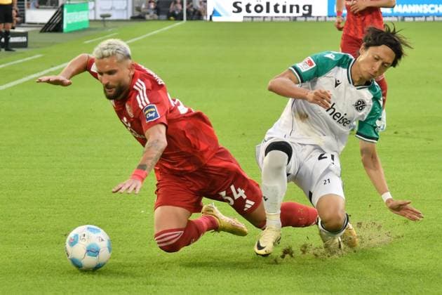 v li in duel Nicolas Gavory Duesseldorf 34 Sei Muroya Hannover 21 30 08 2024 Soccer Fortuna Duesseldorf vs Hannover 96, Merkur Spiel Arena, Duesseldorf, DFB DFL REGULATIONS PROHIBIT ANY USE OF PHOTOGRAPHS AS IMAGE SEQUENCES AND OR QUASI VIDEO NRW Germany Copyright: xpepphotox xHorstxMauelshagenx pep00321, pep_20240830_hm