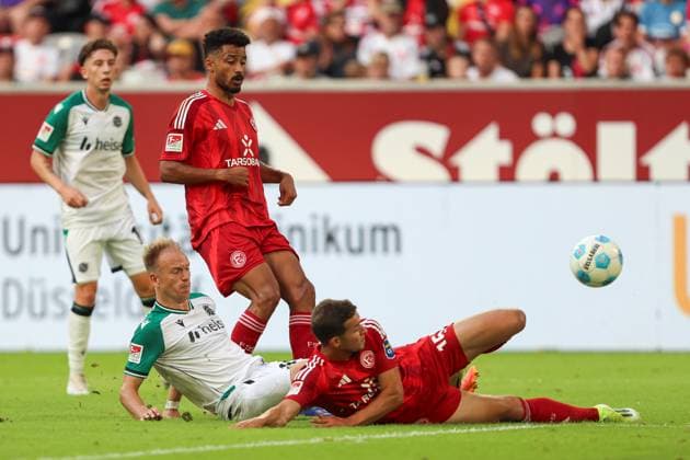 during the 2 Bundesliga match between Fortuna Düsseldorf and Hannover 96 at Merkur Spiel Arena on August 30, 2024 in Düsseldorf, Germany Photo by Oliver Kaelke DeFodi Images during the 2 Bundesliga match between Fortuna Düsseldorf and Hannover 96 at Merkur Spiel Arena on August 30, 2024 in Düsseldorf, Germany Photo by Oliver Kaelke DeFodi Images DFB DFL REGULATIONS PROHIBIT ANY USE OF PHOTOGRAPHS AS IMAGE SEQUENCES AND OR QUASI VIDEO Photo by Oliver Kaelke DeFodi Images Defodi 678 2024 08 30 OK DUSH96 0959 Defodi-678 DFB DFL REGULATIONS PROHIBIT ANY USE OF PHOTOGRAPHS AS IMAGE SEQUENCES AND OR QUASI-VIDEO.