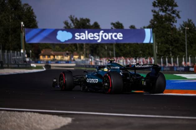 14 ALONSO Fernando (spa), Aston Martin F1 Team AMR24, action during the Formula 1 Pirelli Gran Premio d’Italia 2024, Italian Grand Prix 2024, 16th round of the 2024 Formula One World Championship, WM, Weltmeisterschaft from August 30 to September 1, 2024 on the Autodromo Nazionale Monza, in Monza, Italy - F1 - ITALIAN GRAND PRIX 2024 DPPI Panoramic  240830_R16_ITALIA_DP_XB5_0071