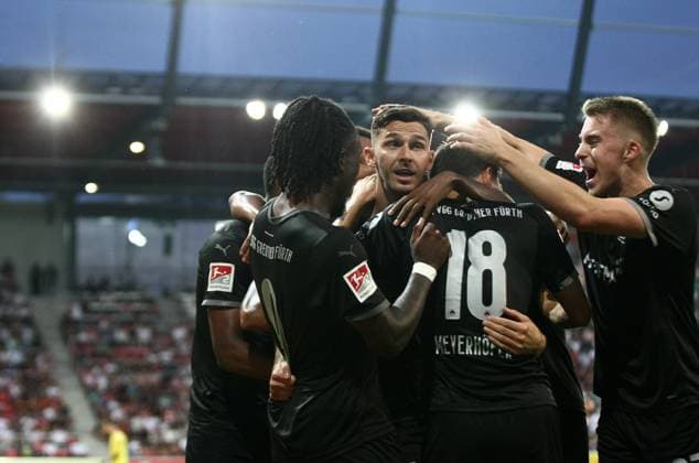 Torjubel 0-3 Branimir Hrgota . 2.Bundesliga - Spieltag 4 , Jahn Regensburg - Greuther Fürth . Fußball , in Jahnstadion , Regensburg , Bayern , Deutschland . August 30, 2024 - Photo: Ipa Photo Pressefoto DENL Copyright: xx