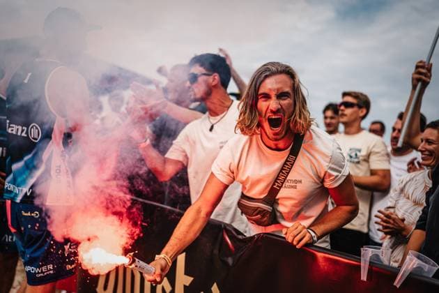 Beach volleyball men Allianz German Beach Tour German Beach Volleyball Championship 2024 30 08 2024 A fan of the faction tan with a smoking pot Timmendorfer Strand Ahmann Hager Arena Schleswig Holstein Germany