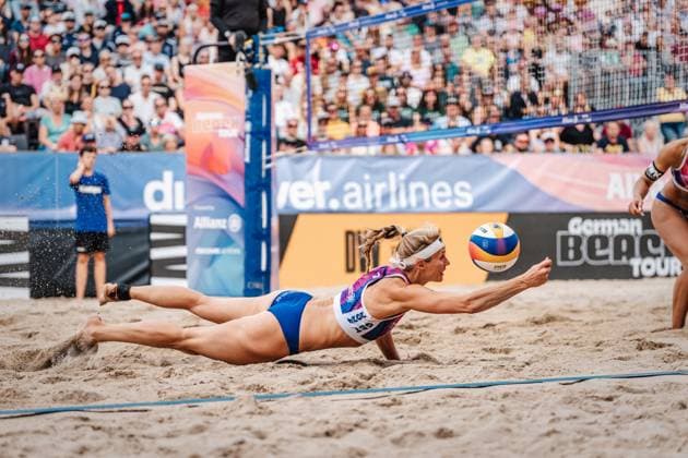 Beach volleyball women Allianz German Beach Tour German Beach Volleyball Championship 2024 30 08 2024 Kim van de Velde jumps to the ball Timmendorfer Strand Ahmann Hager Arena Schleswig Holstein Germany