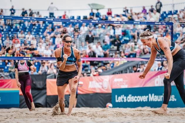 Beach volleyball women Allianz German Beach Tour German Beach Volleyball Championship 2024 30 08 2024 v l Kira Walkenhorst and Isabel Schneider jubel Timmendorfer Strand Ahmann Hager Arena Schleswig Holstein Germany