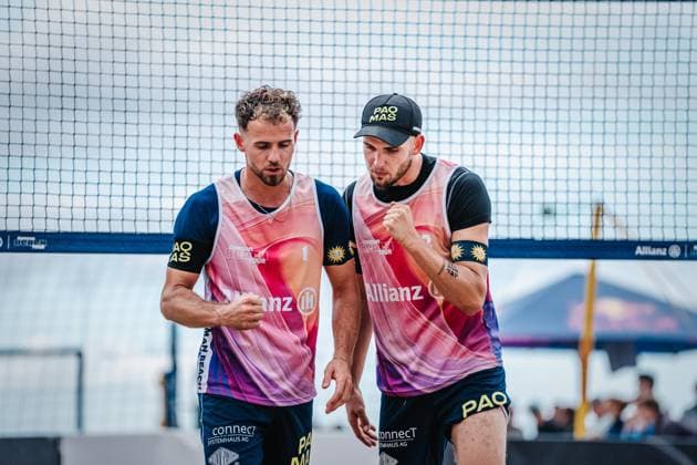 Beach volleyball men Allianz German Beach Tour German Beach Volleyball Championship 2024 30 08 2024 f l Jonas Sagstetter and Benedikt Sagstetter Timmendorfer Strand Ahmann Hager Arena Schleswig Holstein Germany