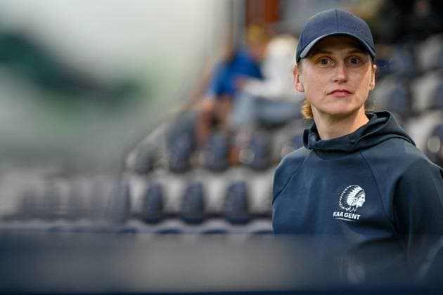 20240830 AA GENT VS KRC GENK Head Coach Heleen Jaques of AA Gent pictured during a female soccer game between AA Gent Ladies and KRC Genk Ladies on the 1st matchday of the 2024 - 2025 season of Belgian Lotto Womens Super League , on Friday 30 August 2024 in Gent , BELGIUM . PHOTO SPORTPIX David Catry Gent Chillax Arena Oost-Vlaanderen BELGIUM  Copyright: xSportpix.bex xDavidxCatryxDavidxCatryx
