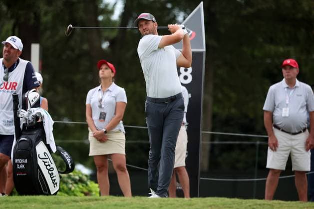 ATLANTA, GA - AUGUST 30: Wyndham Clark (USA) during the second round of the 2024 FedExCup Playoffs Tour Championship on August 30, 2024 at East Lake Golf Club in Atlanta, Georgia. (Photo by Michael Wade Icon Sportswire) GOLF: AUG 30 PGA, Golf Herren FedExCup Playoffs - TOUR Championship EDITORIAL USE ONLY Icon08302482
