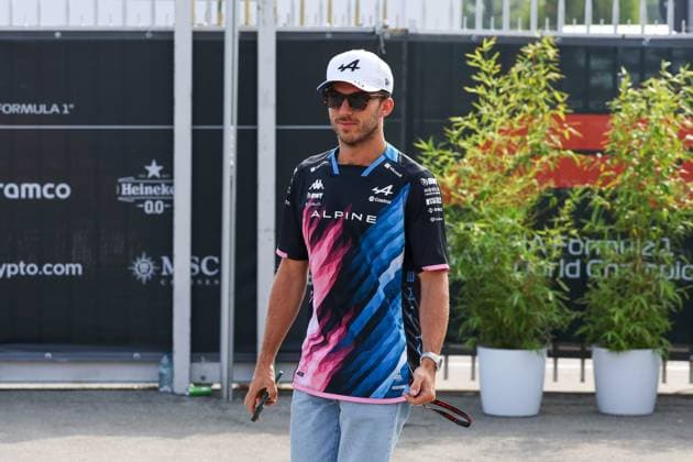 Pierre Gasly Alpine in the paddock, Paddock signs autographs, 3 Free Practice, Italian Grand Prix, Motorsport, Men, Formula 1, 31 08 2024 Monza Lombardy Italy Copyright: xkolbert-press ChristianxKolbertx