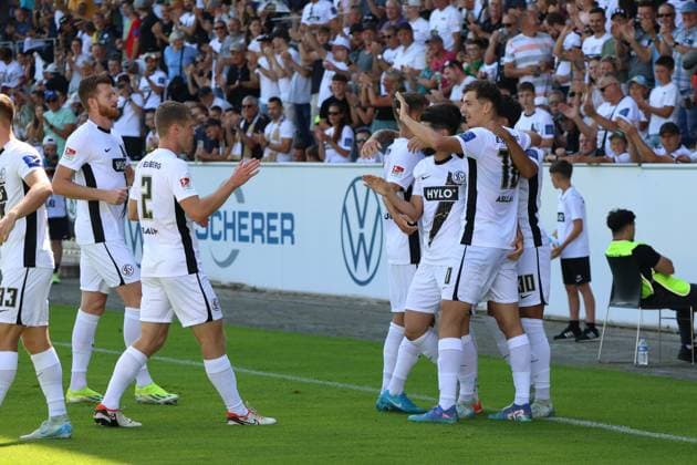 31 08 2024, Football, Men, 2 Bundesliga, Season 2024 2025, SV 07 Elversberg SV Darmstadt 98, Goal celebration for 1 0, Goalscorer Luca Schnellbacher SV 07 Elversberg Elversberg Ursapharm Arena an der Kaiserlinde Saarland Germany EN Copyright: xSebastianxBachx