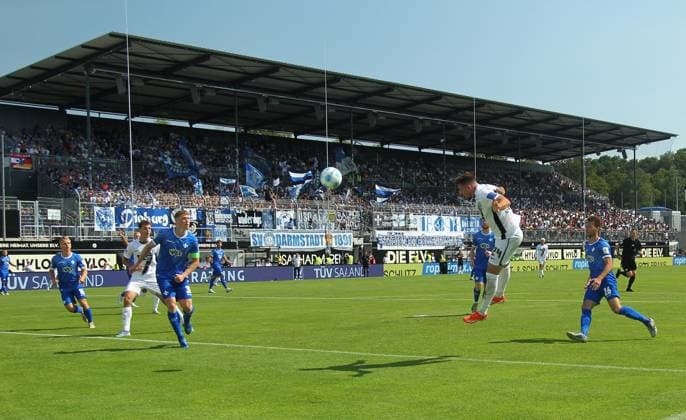 31 08 2024, xmohx, Fussball 2 Bundesliga, SV Elversberg SV Darmstadt 98 emspor, v l Luca Schnellbacher SV Elversberg celebrate the goal, Der Torjubel zum 1 0 DFL DFB REGULATIONS PROHIBIT ANY USE OF PHOTOGRAPHS as IMAGE SEQUENCES and or QUASI VIDEO Elversberg