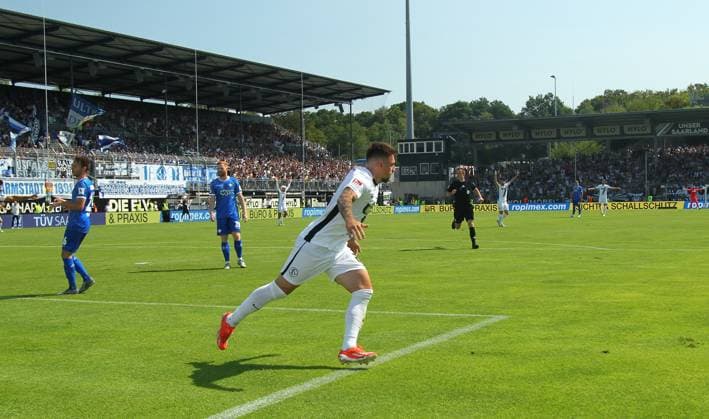 31 08 2024, xmohx, Fussball 2 Bundesliga, SV Elversberg SV Darmstadt 98 emspor, v l Luca Schnellbacher SV Elversberg celebrate the goal, Der Torjubel zum 1 0 DFL DFB REGULATIONS PROHIBIT ANY USE OF PHOTOGRAPHS as IMAGE SEQUENCES and or QUASI VIDEO Elversberg