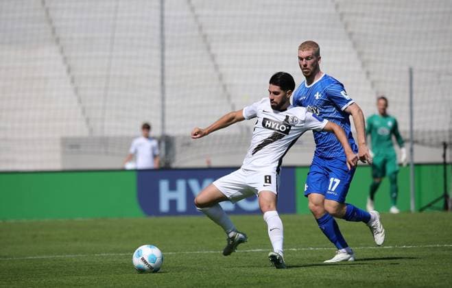 31 08 2024, xmohx, Soccer 2 Bundesliga, SV Elversberg SV Darmstadt 98 emspor, v l Semih Sahin SV Elversberg , Kai Klefisch SV Darmstadt 98 DFL DFB REGULATIONS PROHIBIT ANY USE OF PHOTOGRAPHS as IMAGE SEQUENCES and or QUASI VIDEO Elversberg