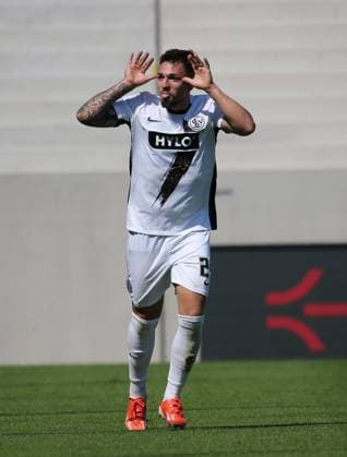 31 08 2024, xmohx, Fussball 2 Bundesliga, SV Elversberg SV Darmstadt 98 emspor, v l Luca Schnellbacher SV Elversberg celebrate the goal, Der Torjubel zum 2 0 DFL DFB REGULATIONS PROHIBIT ANY USE OF PHOTOGRAPHS as IMAGE SEQUENCES and or QUASI VIDEO Elversberg