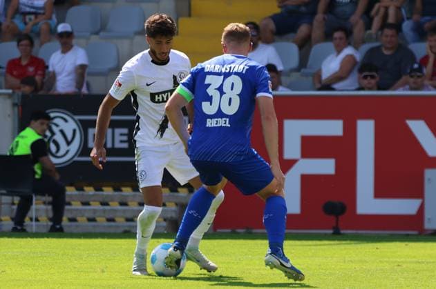 31 08 2024, Football, Men, 2 Bundesliga, Season 2024 2025, SV 07 Elversberg SV Darmstadt 98, Damar Muhammed SV 07 Elversberg , Clemens Riedel SV Darmstadt 98 Elversberg Ursapharm Arena an der Kaiserlinde Saarland Germany EN Copyright: xSebastianxBachx