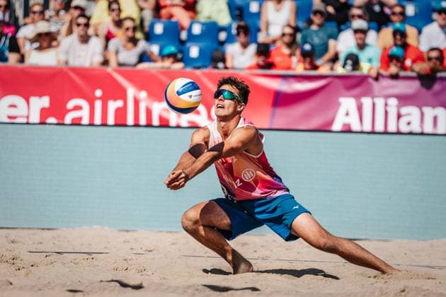 Beach volleyball men Allianz German Beach Tour German Beach Volleyball Championship 2024 31 08 2024 Lui Wüst plays the ball Timmendorfer Strand Ahmann Hager Arena Schleswig Holstein Germany