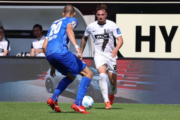 31 08 2024, Football, Men, 2 Bundesliga, Season 2024 2025, SV 07 Elversberg SV Darmstadt 98, Luca Schnellbacher SV 07 Elversberg , Aleksandar Vukotic SV Darmstadt 98 Elversberg Ursapharm Arena an der Kaiserlinde Saarland Germany EN Copyright: xSebastianxBachx