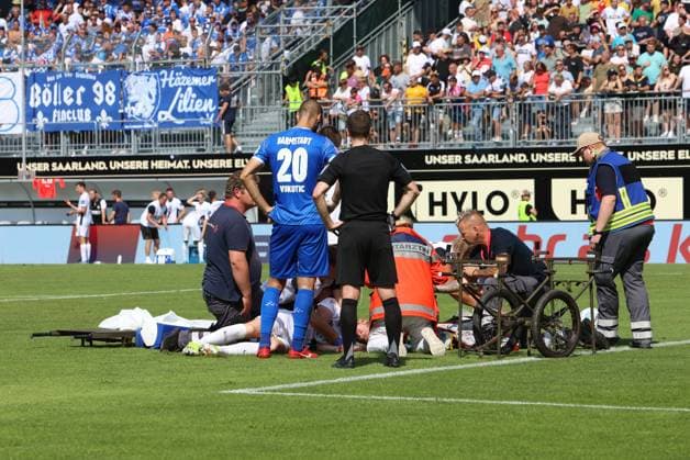31 08 2024, Football, Men, 2 Bundesliga, Season 2024 2025, SV 07 Elversberg SV Darmstadt 98, Florian Le Joncour SV 07 Elversberg injured Elversberg Ursapharm Arena an der Kaiserlinde Saarland Germany EN Copyright: xSebastianxBachx