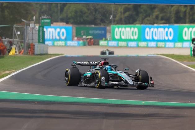 George Russell Mercedes AMG in the Della Roggia variant, 3 Free Practice, Italian Grand Prix, Motorsport, Men, Formula 1, 31 08 2024 Monza Lombardy Italy Copyright: xkolbert-press ChristianxKolbertx