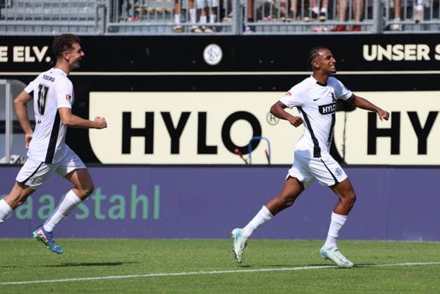 31 08 2024, Football, Men, 2 Bundesliga, Season 2024 2025, SV 07 Elversberg SV Darmstadt 98, Goal celebration to 4 0, Goalscorer Filimon Gerezgiher SV 07 Elversberg Elversberg Ursapharm Arena an der Kaiserlinde Saarland Germany EN Copyright: xSebastianxBachx