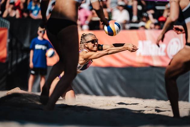 Beach volleyball women Allianz German Beach Tour German Beach Volleyball Championship 2024 31 08 2024 Paula Schürholz jumps to the ball Timmendorfer Strand Ahmann Hager Arena Schleswig Holstein Germany