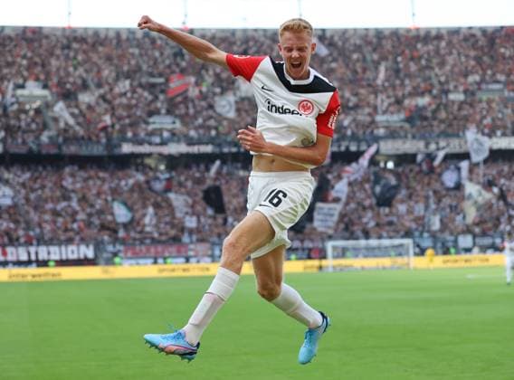 Sport Themen der Woche KW35 31.08.2024, Fussball Bundesliga, Eintracht Frankfurt - TSG 1899 Hoffenheim, emonline, emspor, v.l., Torjubel zum 2:0 durch Hugo Larsson (Eintracht Frankfurt), Goal celebration, celebrate the goal DFL DFB REGULATIONS PROHIBIT ANY USE OF PHOTOGRAPHS AS IMAGE SEQUENCES AND OR QUASI-VIDEO. xdcx *** 31 08 2024, Soccer Bundesliga, Eintracht Frankfurt TSG 1899 Hoffenheim, emonline, emspor, v l , Goal celebration, celebrate the goal DFL DFB REGULATIONS PROHIBIT ANY USE OF PHOTOGRAPHS AS IMAGE SEQUENCES AND OR QUASI VIDEO xdcx Copyright: HMBxMedia